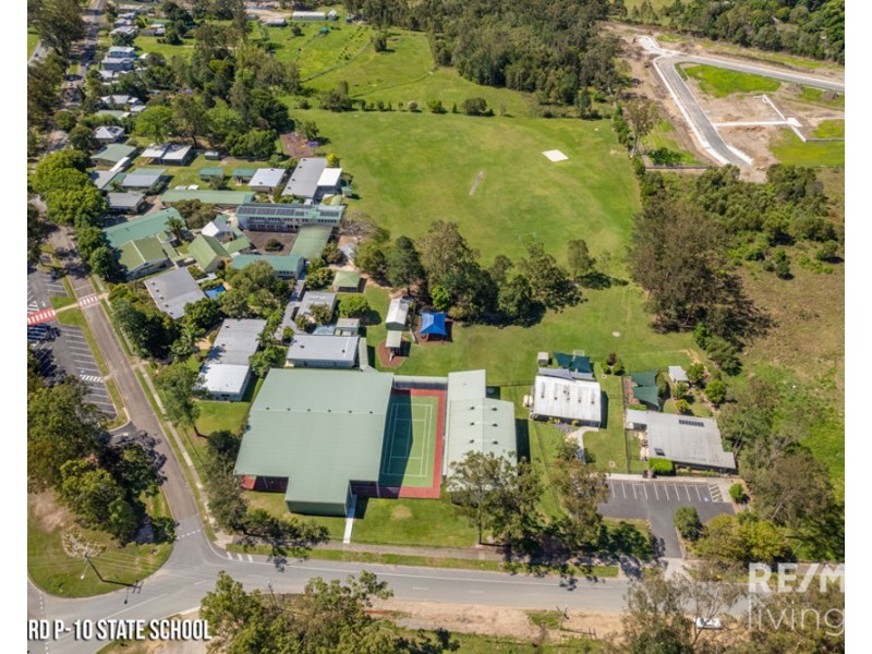 10 Leichhardt Street, Woodford QLD 4514