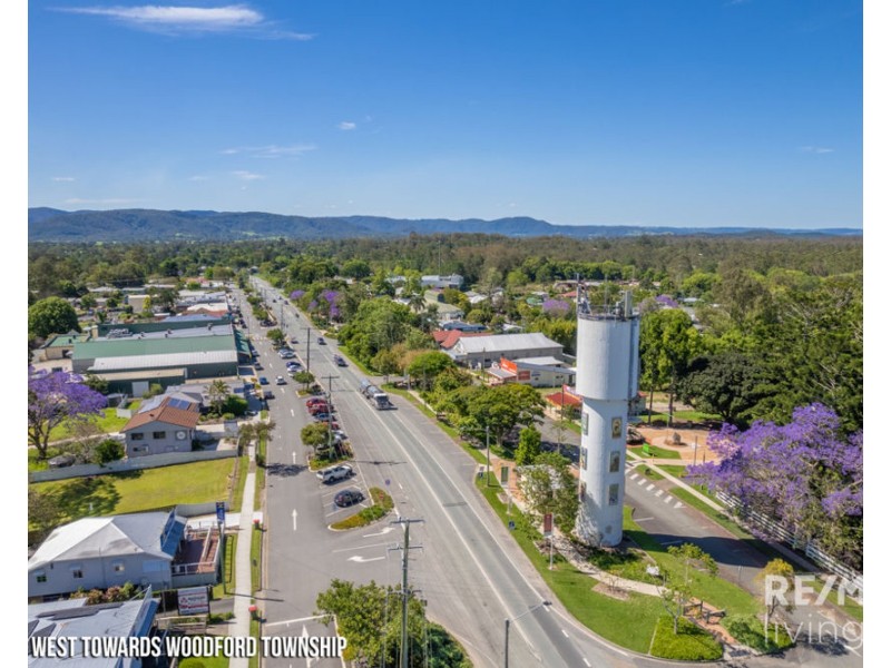 10 Leichhardt Street, Woodford QLD 4514