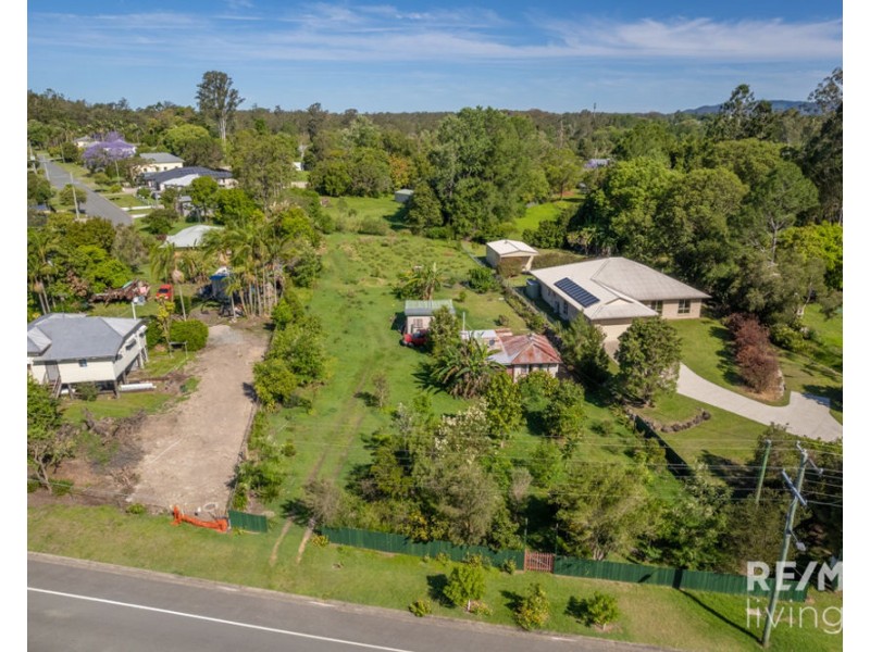 10 Leichhardt Street, Woodford QLD 4514