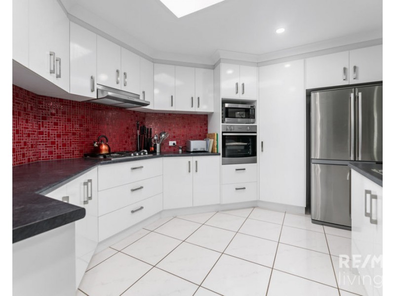 10 Settlers Rise, Woolmar QLD 4515