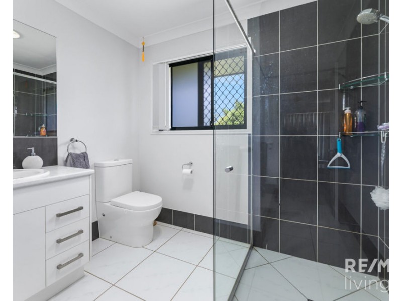 10 Settlers Rise, Woolmar QLD 4515