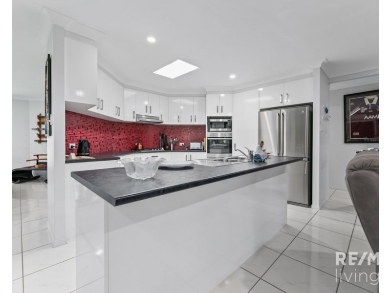 10 Settlers Rise, Woolmar QLD 4515