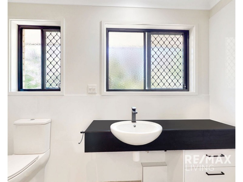 5 Burrows Street, Moore QLD 4306