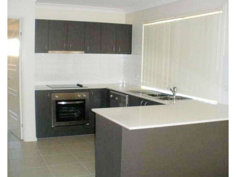 11 Dear Place, Bellmere QLD 4510