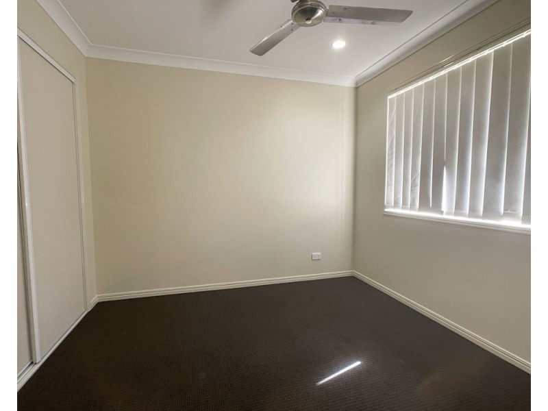 11 Dear Place, Bellmere QLD 4510