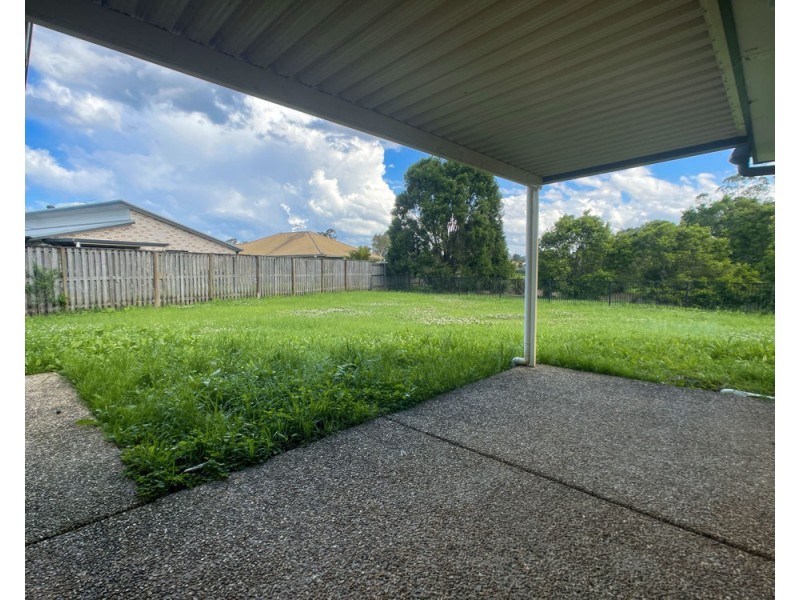 11 Dear Place, Bellmere QLD 4510
