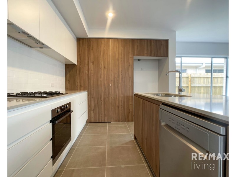 29 Crawford Street, Strathpine QLD 4500