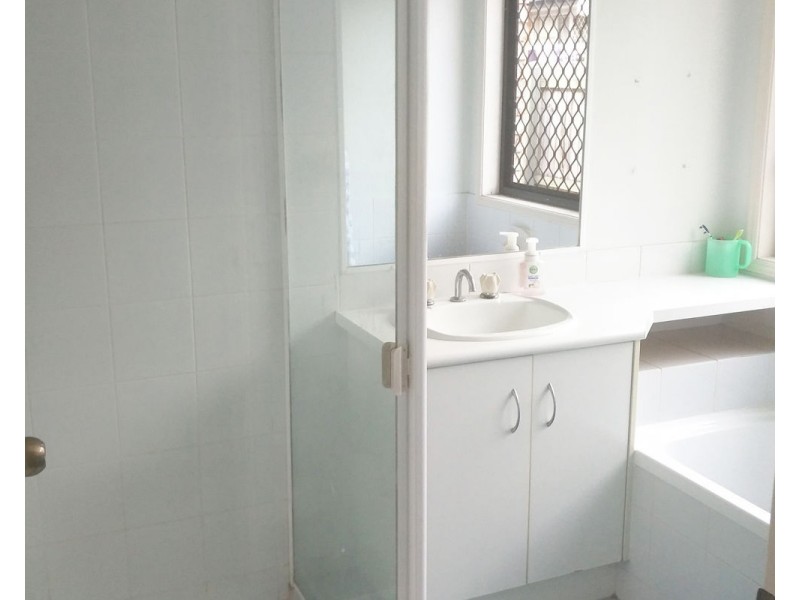 4 Blaxland Place, Narangba QLD 4504