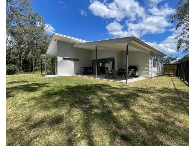 105 Riverparks Way, Upper Caboolture QLD 4510