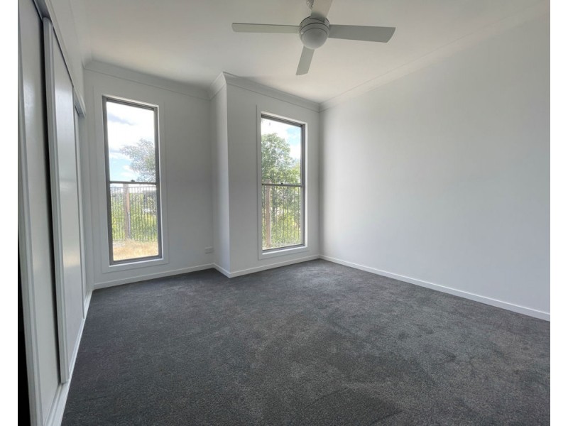 105 Riverparks Way, Upper Caboolture QLD 4510