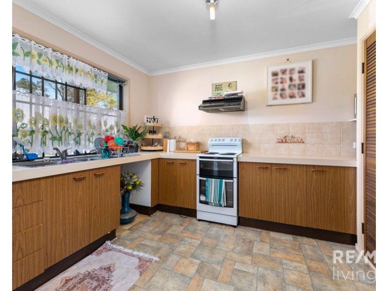 13 Fraser Place, Morayfield QLD 4506