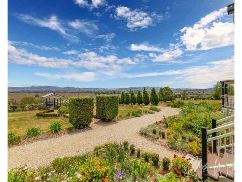 74 New Country Creek Road, Woolmar QLD 4515