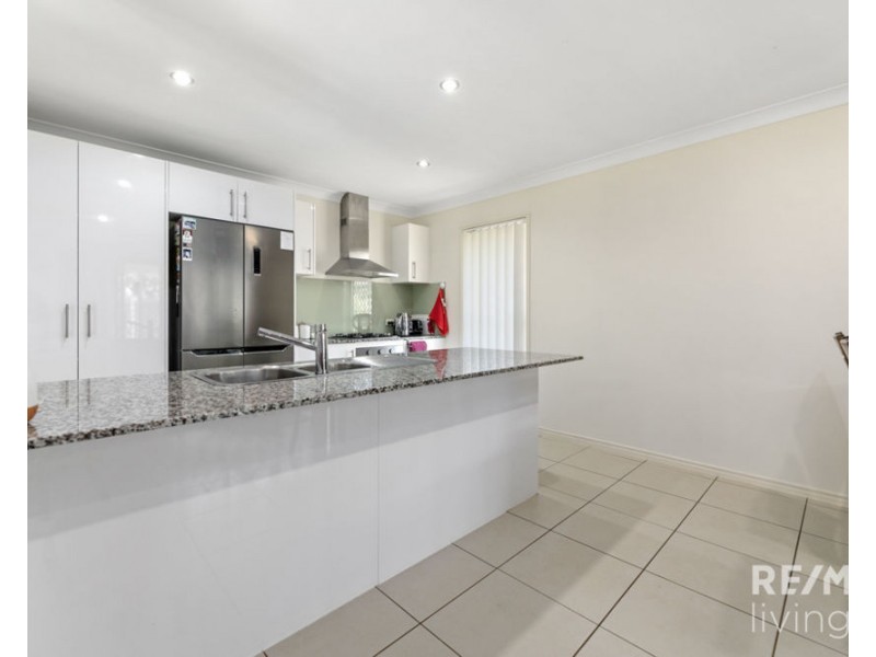 17 Braheem Street, Morayfield QLD 4506