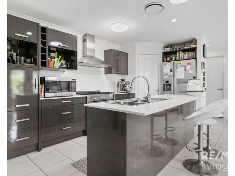 27 Akoonah Way, D’aguilar QLD 4514