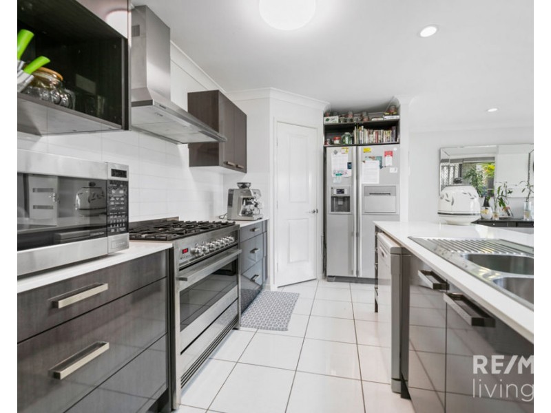 27 Akoonah Way, D’aguilar QLD 4514