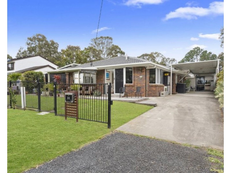 30 Moffatt Esplanade, Toorbul QLD 4510