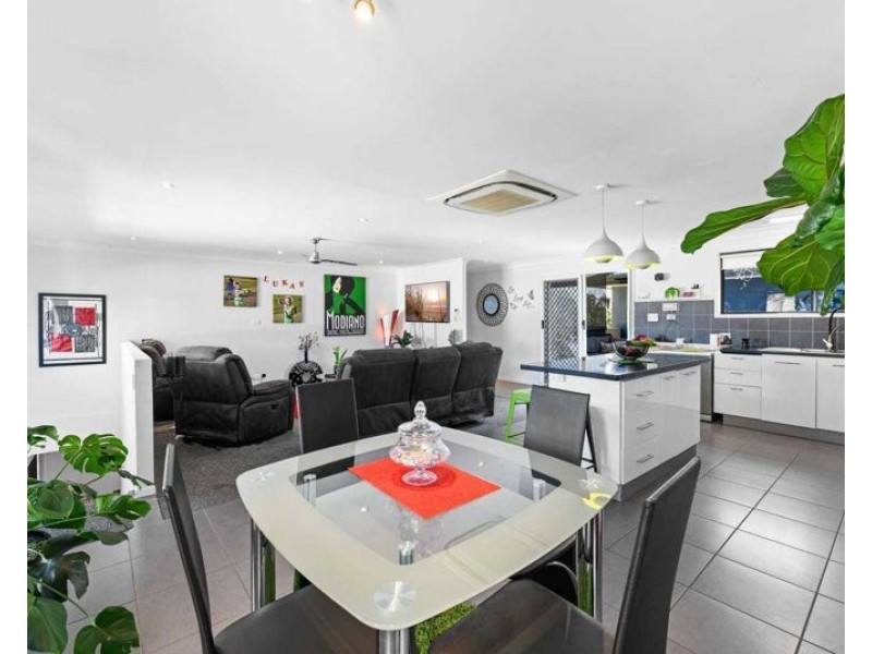 4 Anglers Court, Donnybrook QLD 4510