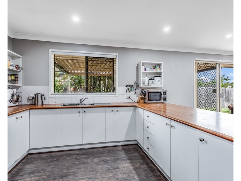 8 Abbey Road, Caboolture QLD 4510