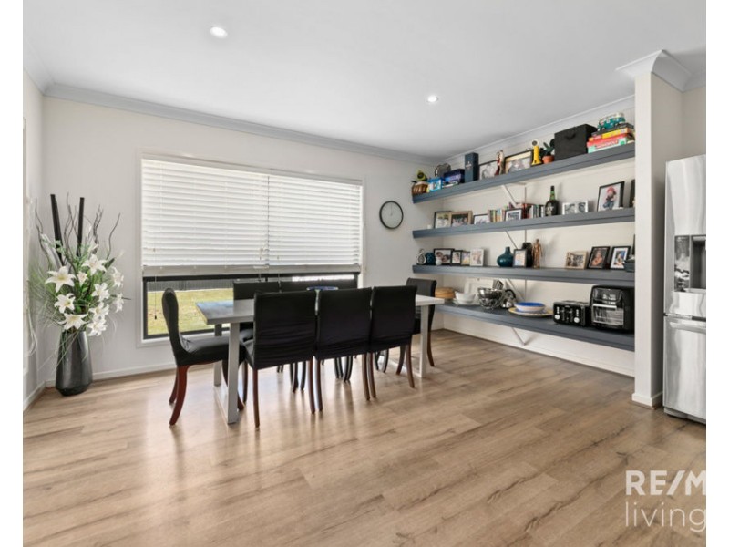 140-142 Montanus Drive, Woodford QLD 4514