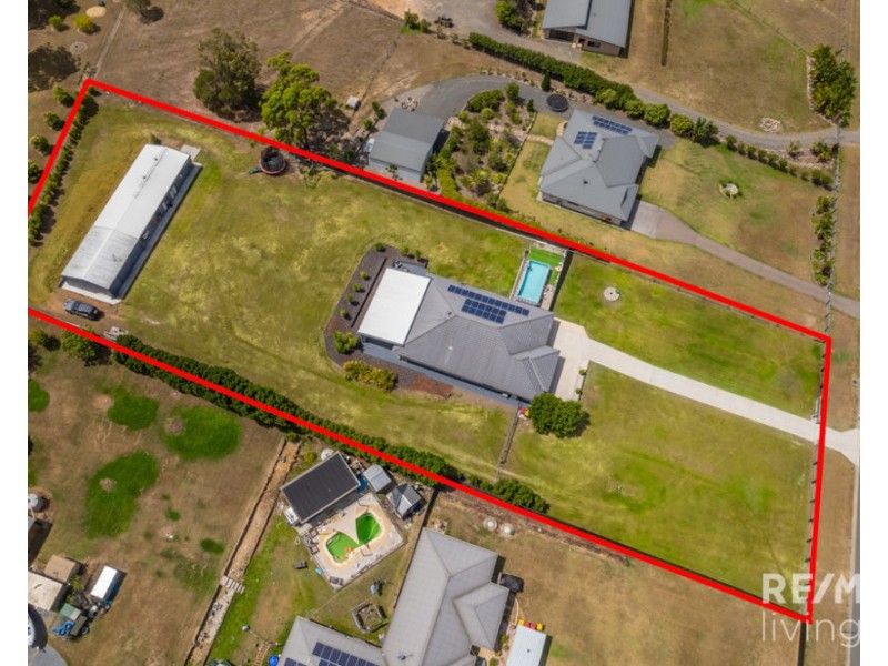 140-142 Montanus Drive, Woodford QLD 4514