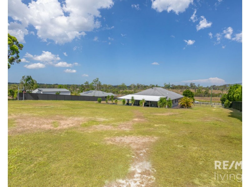 140-142 Montanus Drive, Woodford QLD 4514