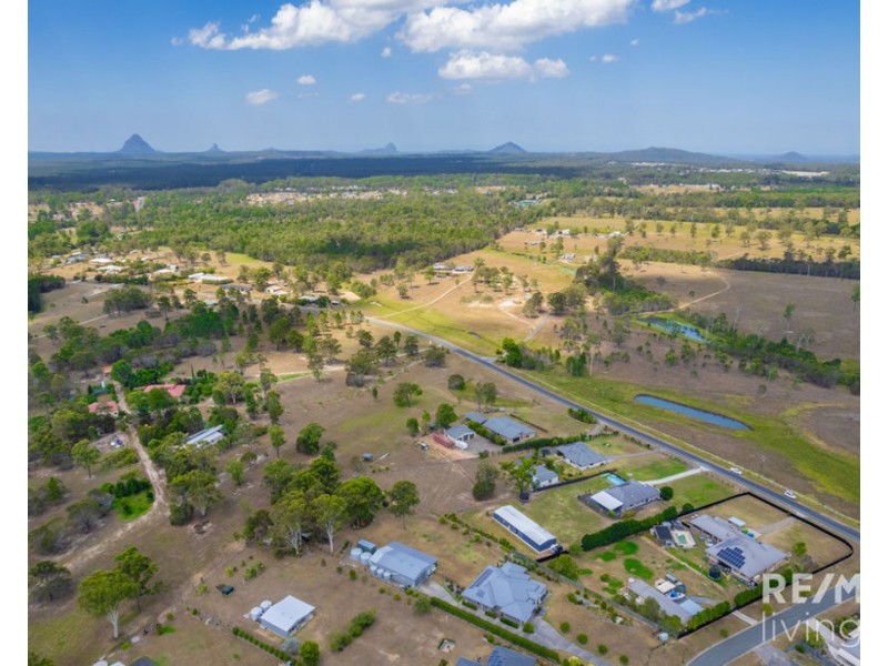140-142 Montanus Drive, Woodford QLD 4514
