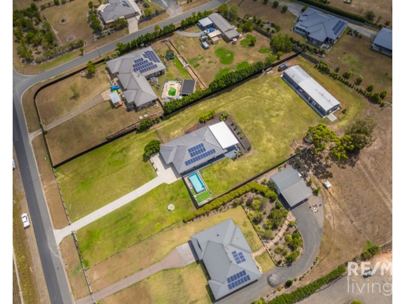 140-142 Montanus Drive, Woodford QLD 4514