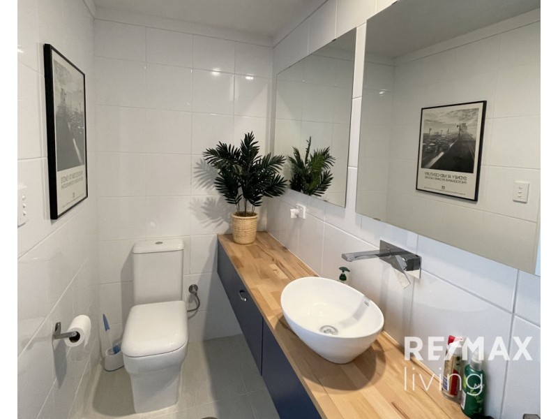 140-142 Montanus Drive, Woodford QLD 4514