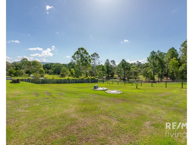 6-10 Romi Close, Woodford QLD 4514