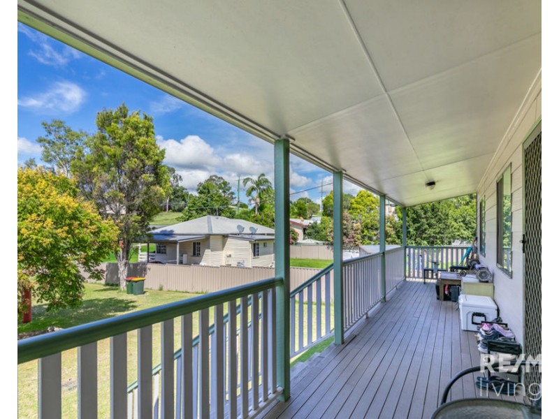 62 William Street, Kilcoy QLD 4515