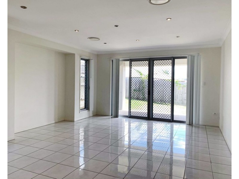 44 Menara Circuit, North Lakes QLD 4509