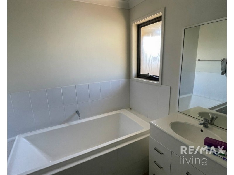 11 Settlers Rise, Woolmar QLD 4515