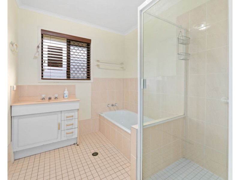 2/2 Amanda Street, Burpengary QLD 4505