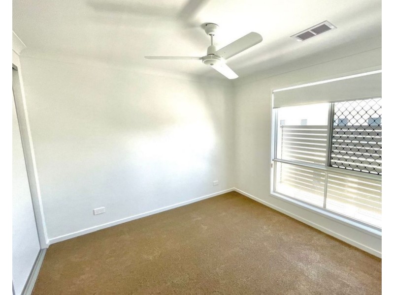 7/11-15 Mumford Road, Narangba QLD 4504