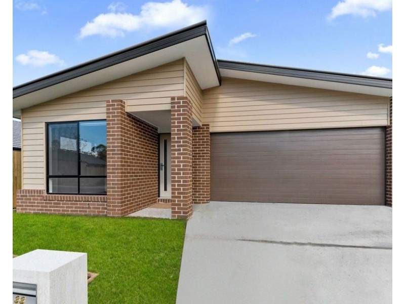 33 Riviera Street, Burpengary QLD 4505
