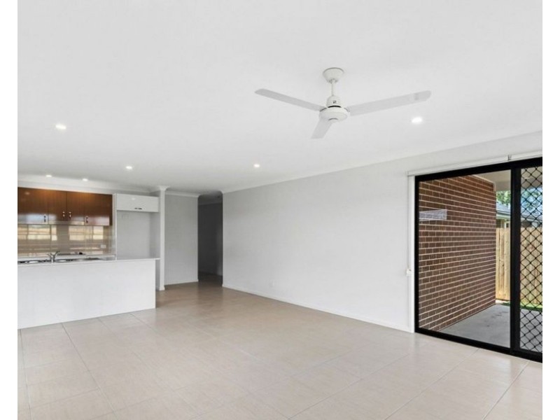 33 Riviera Street, Burpengary QLD 4505