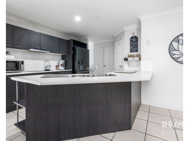 6 Unwin Court, Morayfield QLD 4506