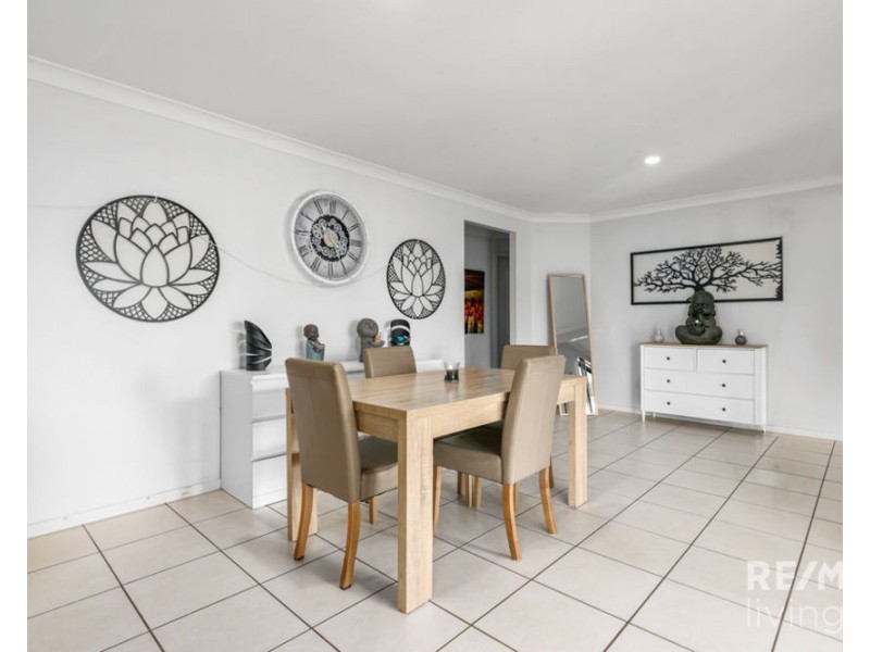 6 Unwin Court, Morayfield QLD 4506