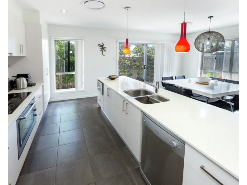 5 Steamview Court, Burpengary QLD 4505