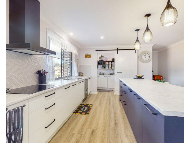 36 Emerson Road, Blackbutt QLD 4306