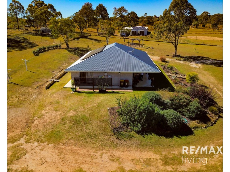 36 Emerson Road, Blackbutt QLD 4306