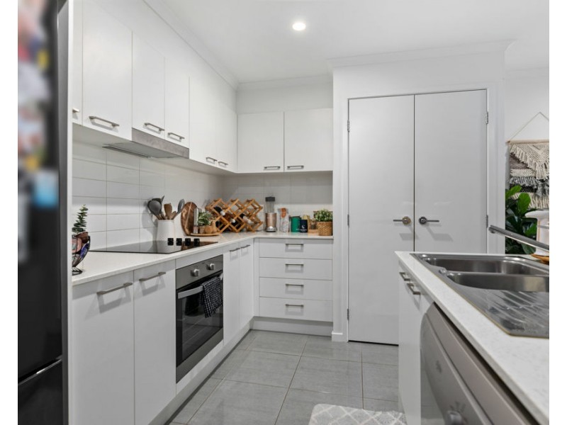 2/18 Derwent Street, Burpengary QLD 4505
