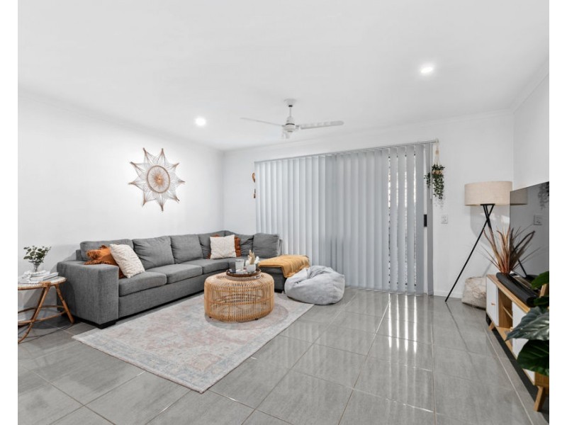 2/18 Derwent Street, Burpengary QLD 4505