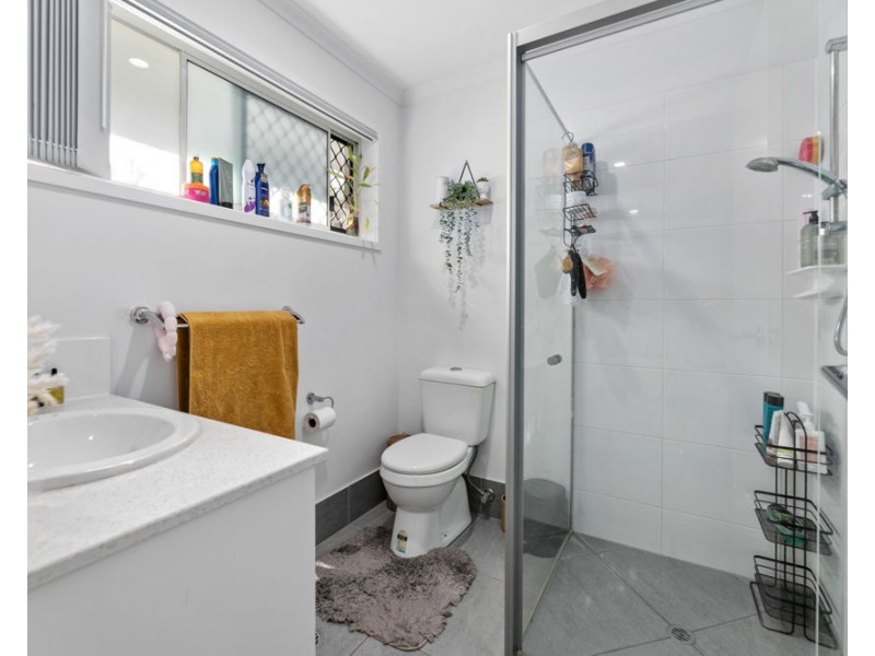 2/18 Derwent Street, Burpengary QLD 4505
