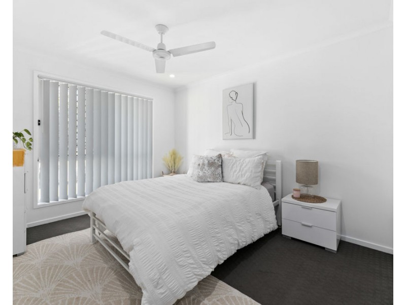 2/18 Derwent Street, Burpengary QLD 4505