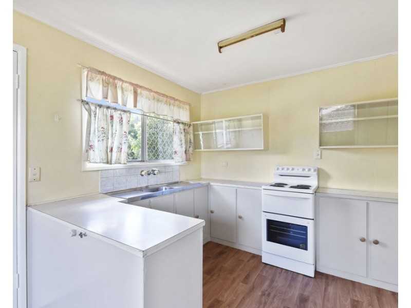 16 Penson Court, Kallangur QLD 4503