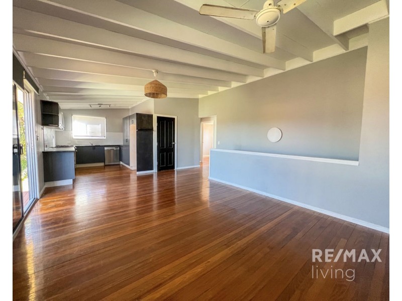 44 Lavercombe Drive, Kallangur QLD 4503