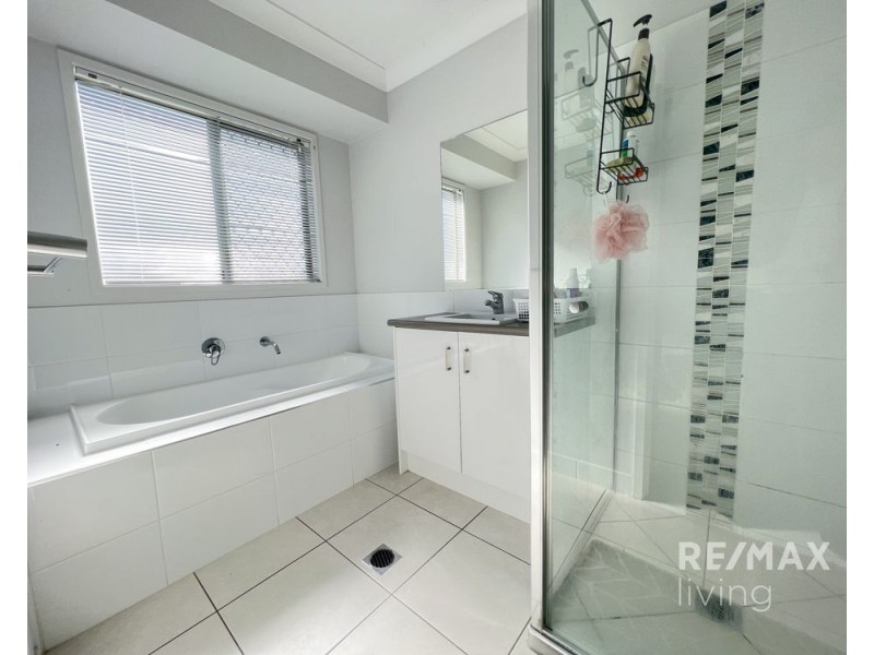 63 Settlers Rise, Woolmar QLD 4515