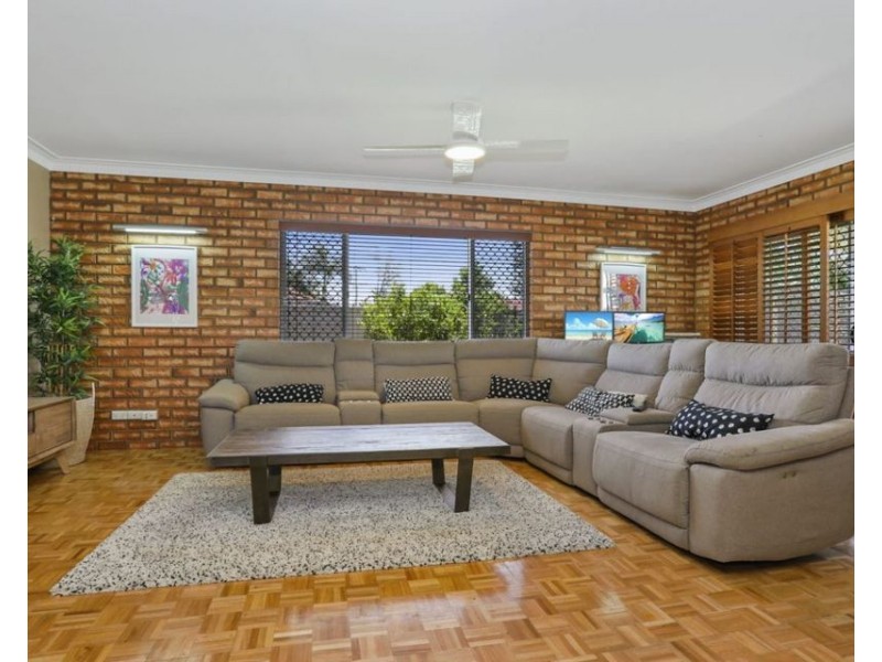 7 Arrakune Crescent, Kallangur QLD 4503