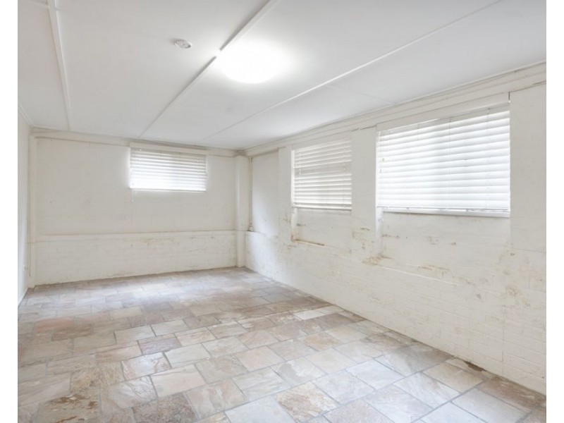 24 Ferol Street, Coorparoo QLD 4151